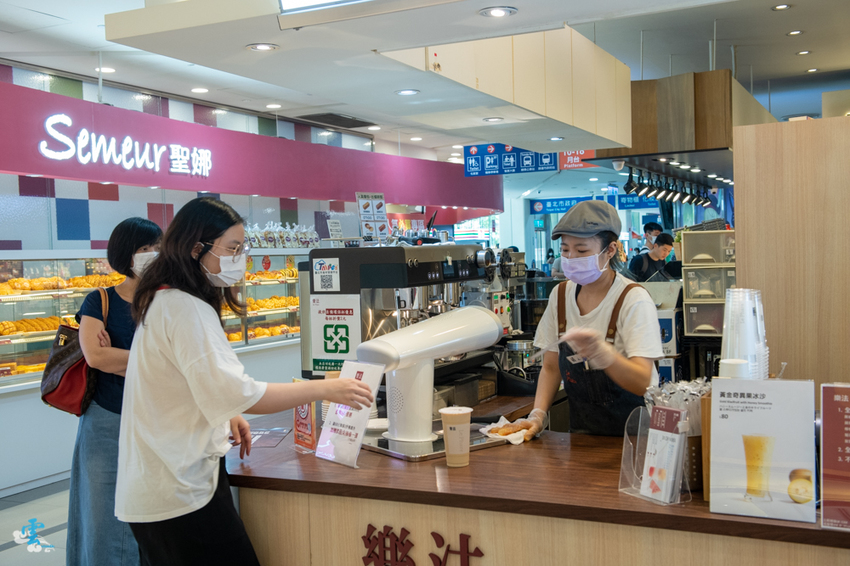 超夯的絢麗漸層現打果汁手搖飲，你喝過了嗎？