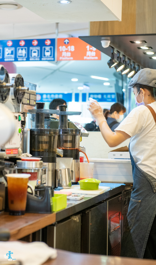 超夯的絢麗漸層現打果汁手搖飲，你喝過了嗎？