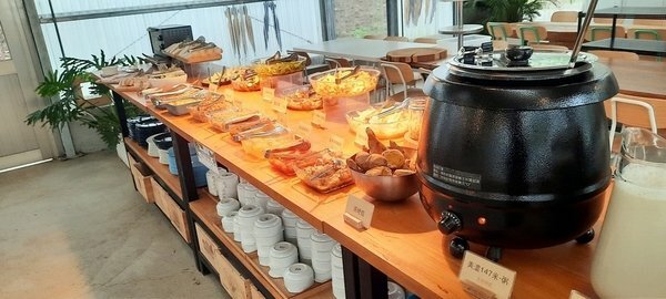 旅遊 ░   南部豪華型帳篷露營 - The Tale Of Butterfly 蝶舞澗 一泊二食， 1200多棵花旗木粉嫩登場