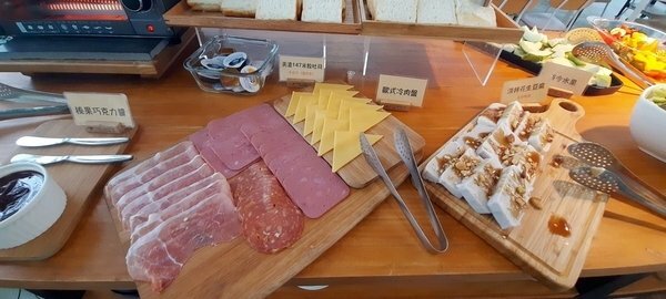 旅遊 ░   南部豪華型帳篷露營 - The Tale Of Butterfly 蝶舞澗 一泊二食， 1200多棵花旗木粉嫩登場