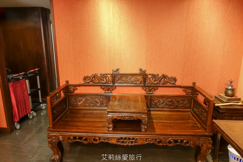 台北美食》點水樓季節限定秋蟹套餐 真功夫蟹皇小籠包 蟹肥膏滿花雕蒸膏蟹 精緻美味讓人超滿足 - 艾莉絲愛旅行