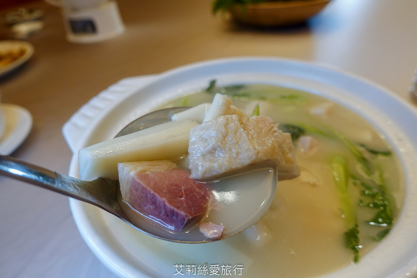 台北美食》點水樓季節限定秋蟹套餐 真功夫蟹皇小籠包 蟹肥膏滿花雕蒸膏蟹 精緻美味讓人超滿足 - 艾莉絲愛旅行