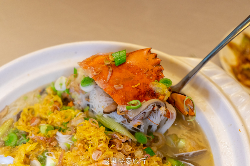 台北美食》點水樓季節限定秋蟹套餐 真功夫蟹皇小籠包 蟹肥膏滿花雕蒸膏蟹 精緻美味讓人超滿足 - 艾莉絲愛旅行