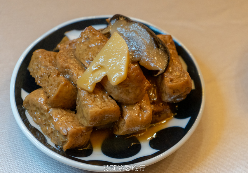 台北美食》點水樓季節限定秋蟹套餐 真功夫蟹皇小籠包 蟹肥膏滿花雕蒸膏蟹 精緻美味讓人超滿足 - 艾莉絲愛旅行