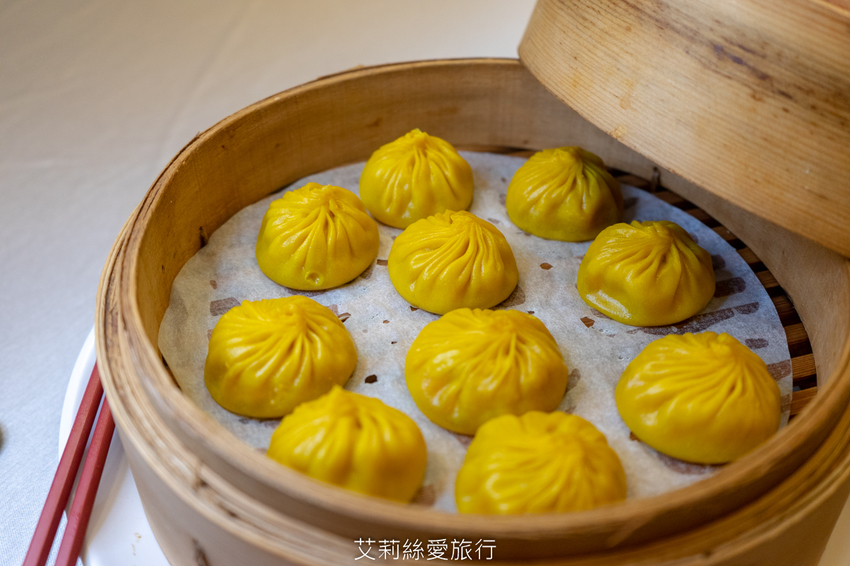 台北美食》點水樓季節限定秋蟹套餐 真功夫蟹皇小籠包 蟹肥膏滿花雕蒸膏蟹 精緻美味讓人超滿足 - 艾莉絲愛旅行