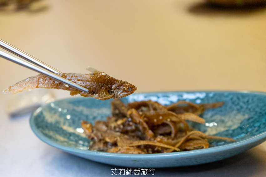 台北美食》點水樓季節限定秋蟹套餐 真功夫蟹皇小籠包 蟹肥膏滿花雕蒸膏蟹 精緻美味讓人超滿足 - 艾莉絲愛旅行