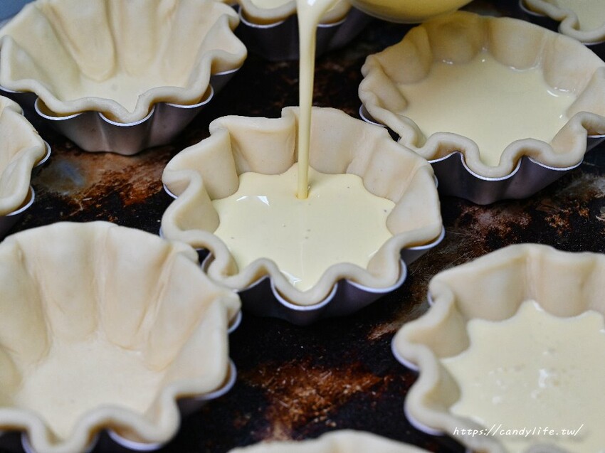 台中市南屯區巴蕾麵包|不必飛香港,在台中也吃得到酥皮千層蛋撻,一開賣就爆單,沒預訂吃不到
