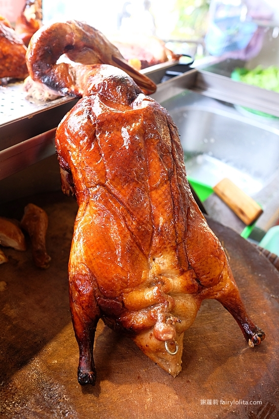 上興燒臘。超狂肉量+四樣配菜70元起!白飯、蔥油吃到飽,飲料、熱湯通通無限續! @蹦啾♥謝蘿莉 La vie heureuse