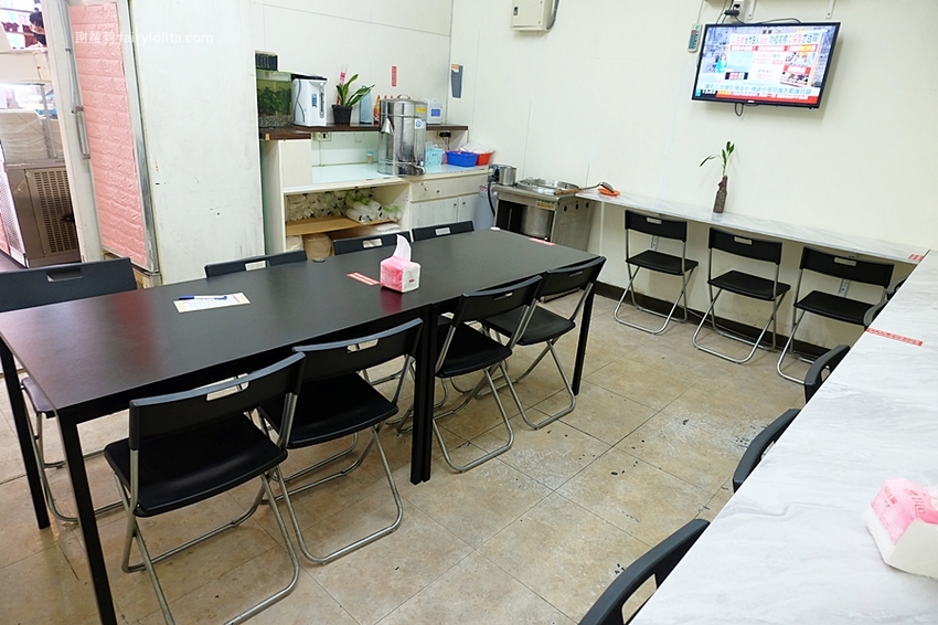 上興燒臘。超狂肉量+四樣配菜70元起!白飯、蔥油吃到飽,飲料、熱湯通通無限續! @蹦啾♥謝蘿莉 La vie heureuse