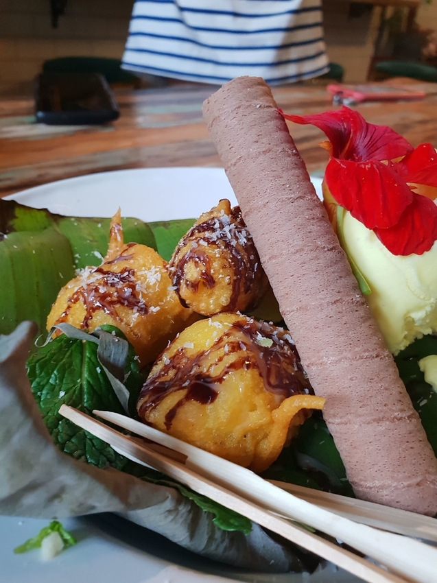 240096.jpg - 【台南】密巷必須fb預約餐廳。植感大叔的日常。泰國菜超好吃。店內蕨類植物滿佈空氣感十足的美好空間