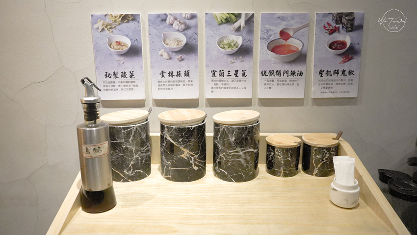 板橋江子翠美食 錵饌 真·麵舖超雞佛大爆汁，特殊的黃金流沙老油條伴麵浮誇乾麵系列！愛吃辣必吃聖凱師鬼椒