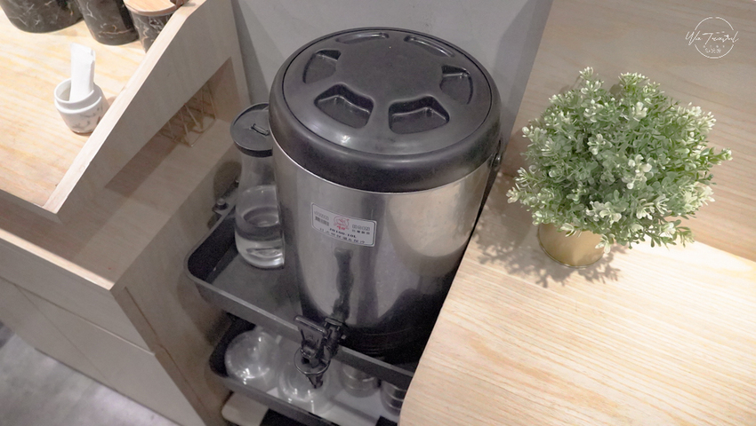 板橋江子翠美食 錵饌 真·麵舖超雞佛大爆汁，特殊的黃金流沙老油條伴麵浮誇乾麵系列！愛吃辣必吃聖凱師鬼椒