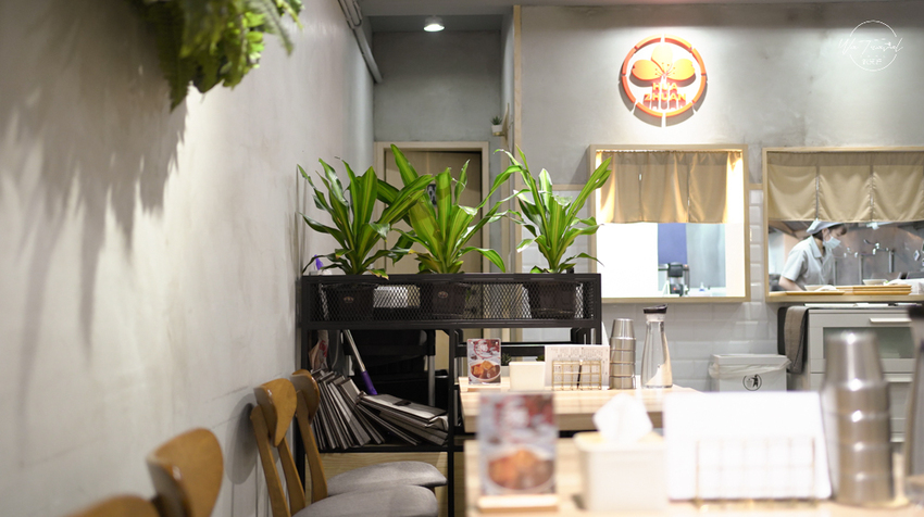 板橋江子翠美食 錵饌 真·麵舖超雞佛大爆汁，特殊的黃金流沙老油條伴麵浮誇乾麵系列！愛吃辣必吃聖凱師鬼椒