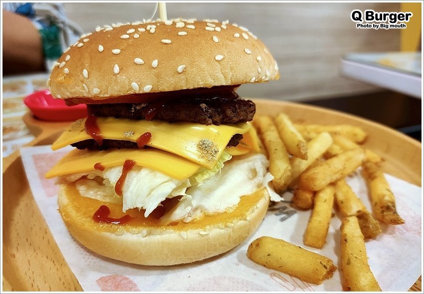 【桃園早午餐】Q Burger.美味韓式吐司,首爾起士歐姆蛋、春川乳酪辣雞!