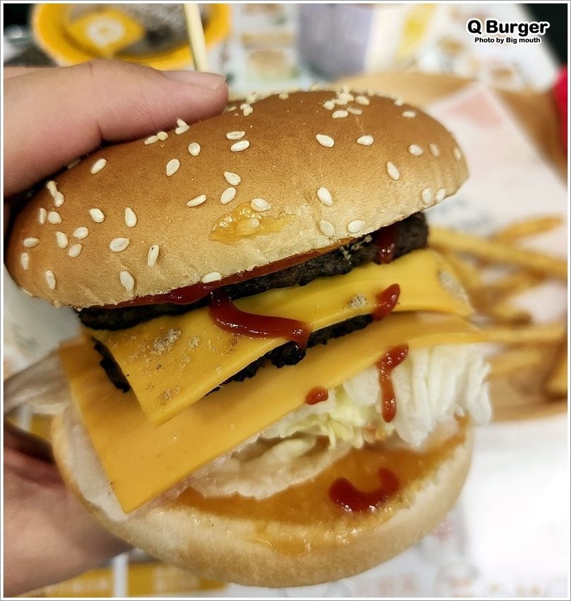 【桃園早午餐】Q Burger.美味韓式吐司,首爾起士歐姆蛋、春川乳酪辣雞!