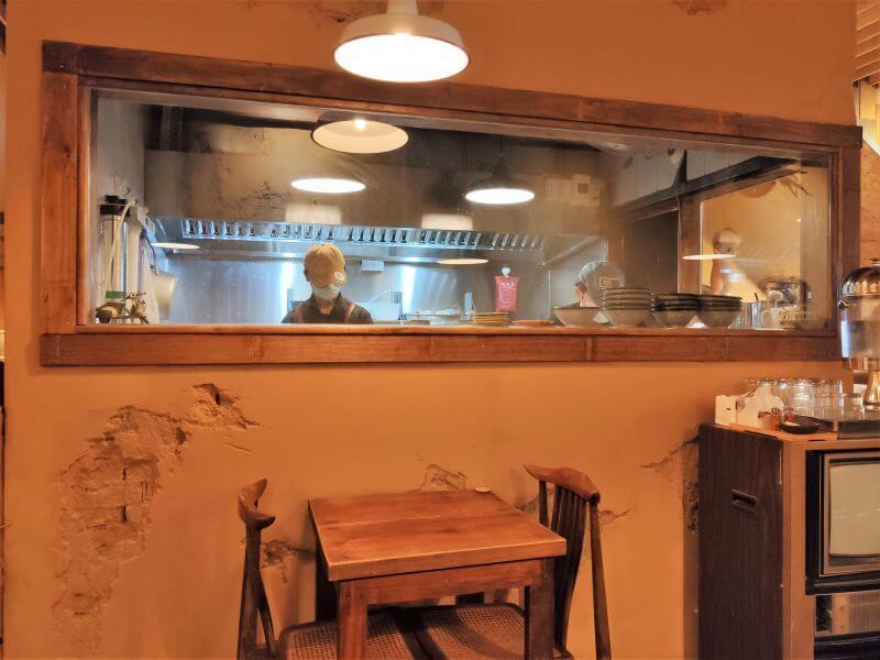 七曜日咖哩 內裝