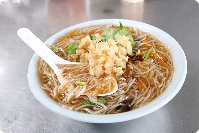 /tmp/phpmDDYw8 /tmp/phpmDDYw8