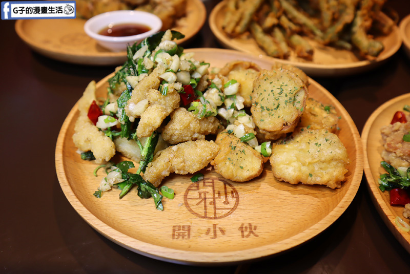 開小伙宵夜炸雞鐵板麵 炸杏鮑菇.魷魚