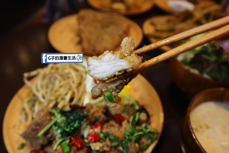 開小伙宵夜炸雞鐵板麵 鹹酥雞套餐 蒜頭 九層塔