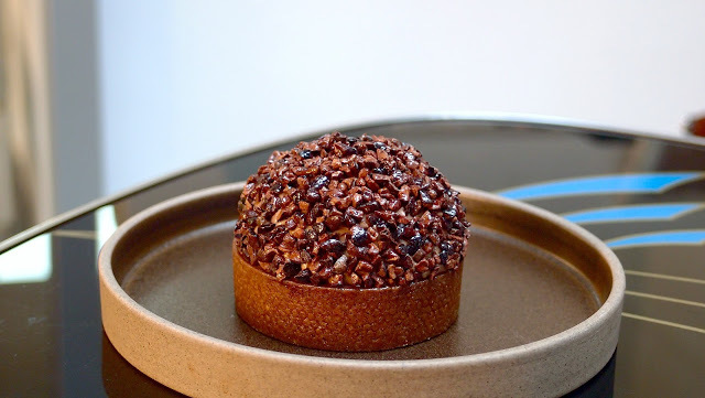 台北 TwoMONTHSperYEAR Two months per year  甜菜根 覆盆子 龍蒿 拉弗格 LAPHFROAIG FOUR CASK cacao barry INAYA 65％ 林森北路 善導寺 甜點工作室 跨領域多媒體藝術 擬真水果 擬真甜點 裝飾甜點