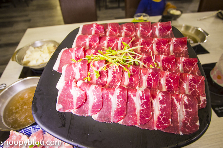 蔬鍋藝鍋物台中文心店|台中南屯火鍋~豐富自助區無限量供應,貼心附設兒童遊戲區,友善親子餐廳