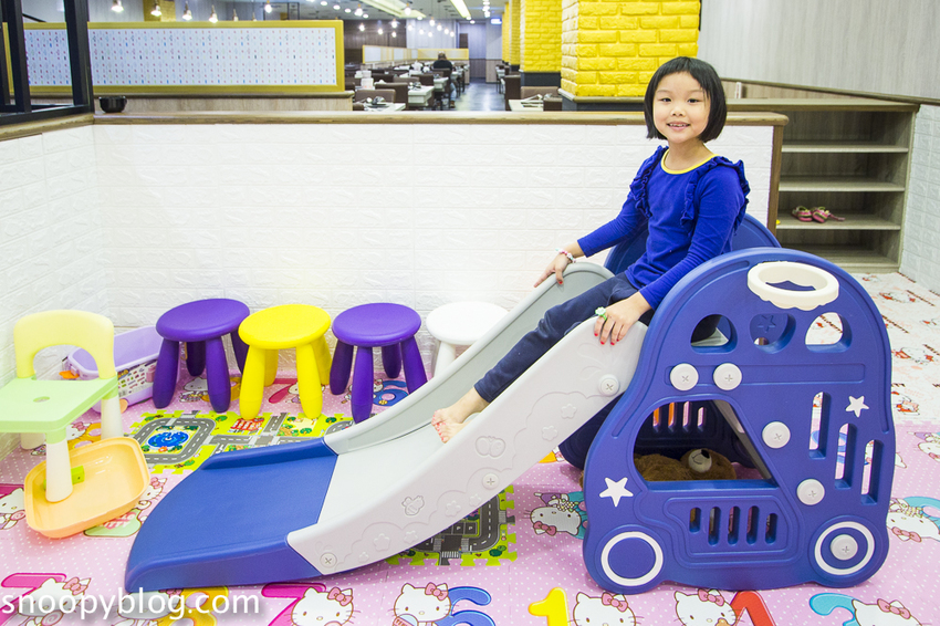 蔬鍋藝鍋物台中文心店|台中南屯火鍋~豐富自助區無限量供應,貼心附設兒童遊戲區,友善親子餐廳