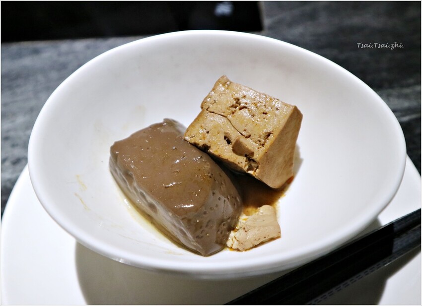 [台北中山]椒心苑麻辣鍋|頂級食材麻辣火鍋吃到飽，哈根達斯和