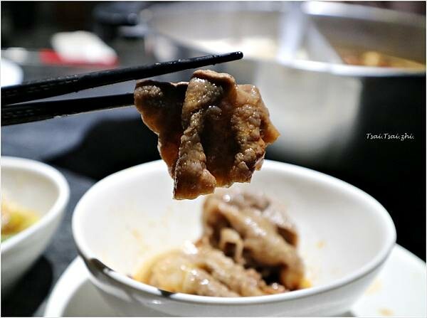 [台北中山]椒心苑麻辣鍋|頂級食材麻辣火鍋吃到飽，哈根達斯和