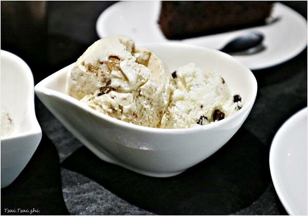 [台北中山]椒心苑麻辣鍋|頂級食材麻辣火鍋吃到飽，哈根達斯和
