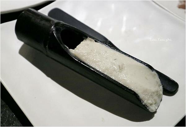 [台北中山]椒心苑麻辣鍋|頂級食材麻辣火鍋吃到飽，哈根達斯和