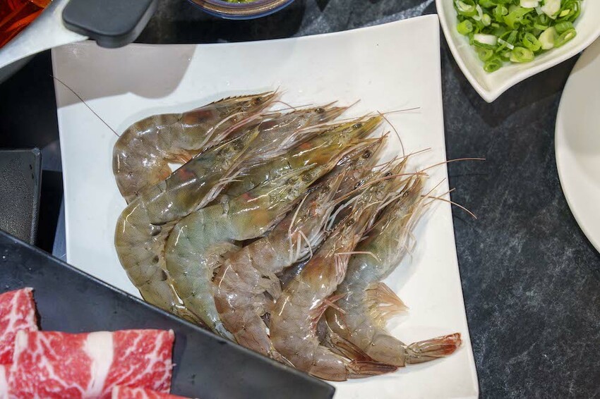 台北市中山區台北火鍋 椒心苑麻辣鍋｜食材多樣品質絕佳的吃到飽火鍋!