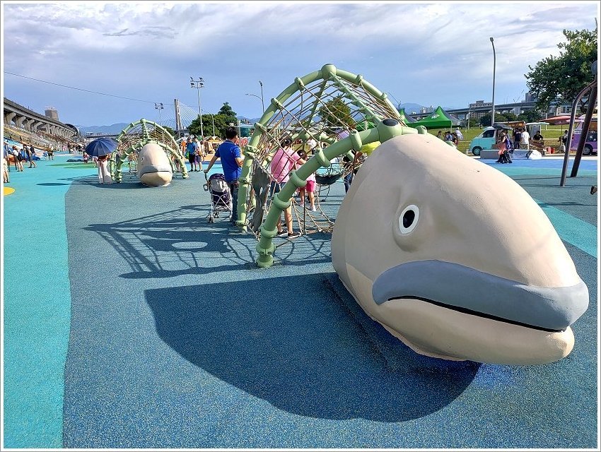 【新北大都會公園】熊猴森樂園．交通、停車資訊、設施攻略!