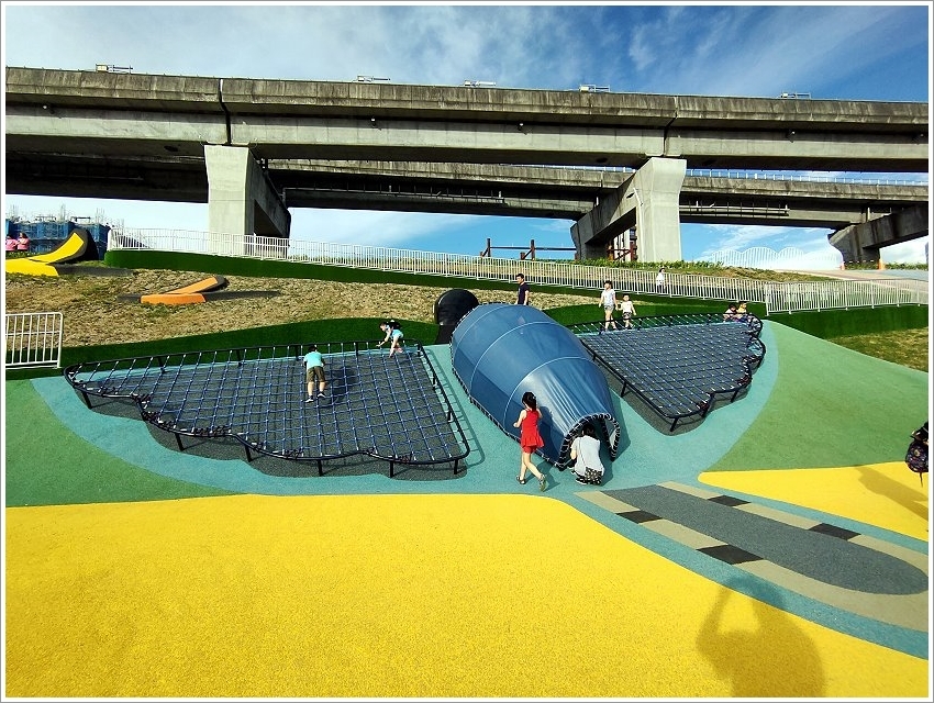 【新北大都會公園】熊猴森樂園．交通、停車資訊、設施攻略!