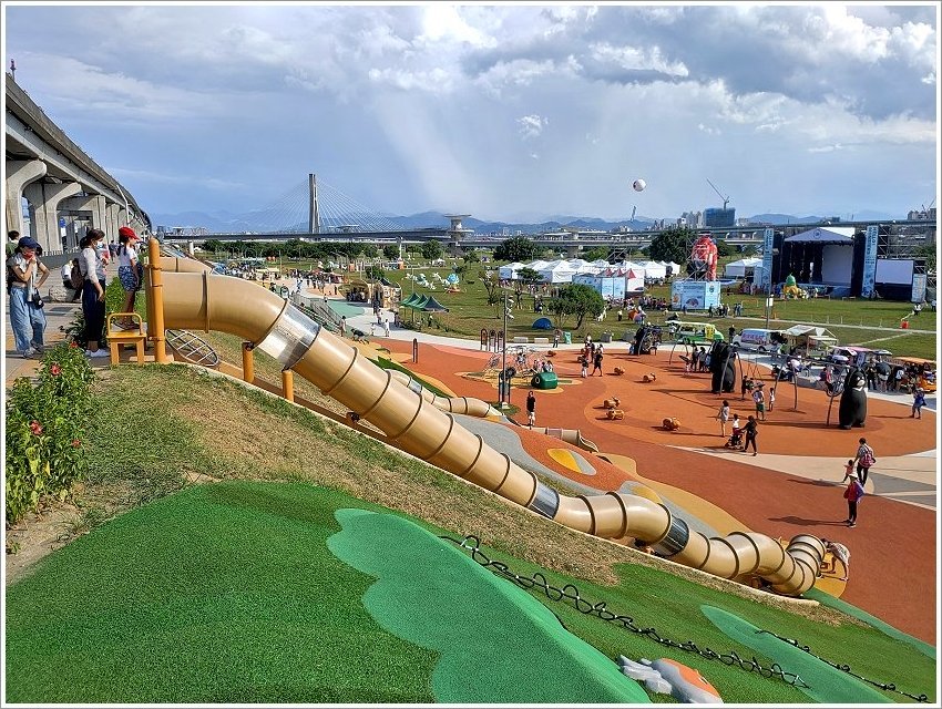 【新北大都會公園】熊猴森樂園．交通、停車資訊、設施攻略!