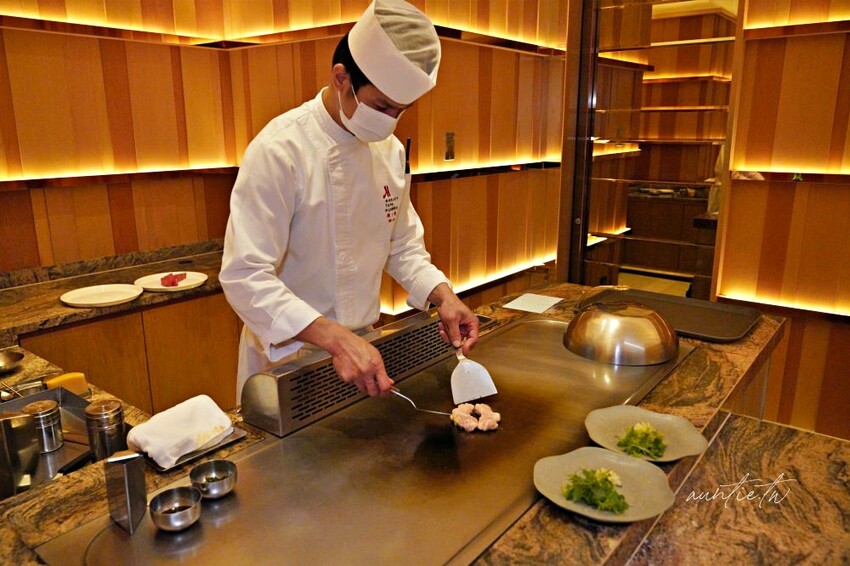 台北市中山區【台北】大直|Mark’s Teppanyaki,A5和牛老饕牛排、隱藏版鮑魚撈飯,全新晚餐海陸套餐大升級