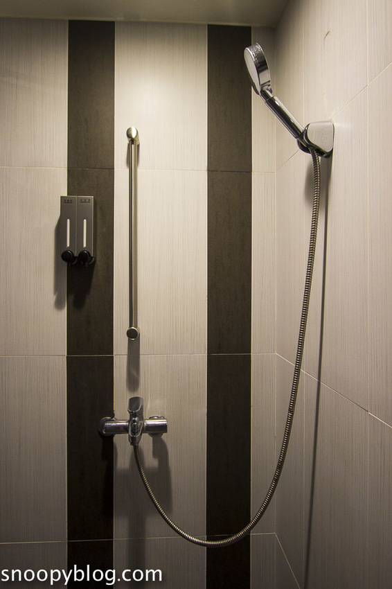 萬華住宿｜禾順商旅～近龍山寺與捷運站，一秒到艋舺夜市與華西街夜市，週邊美食與景點超豐富