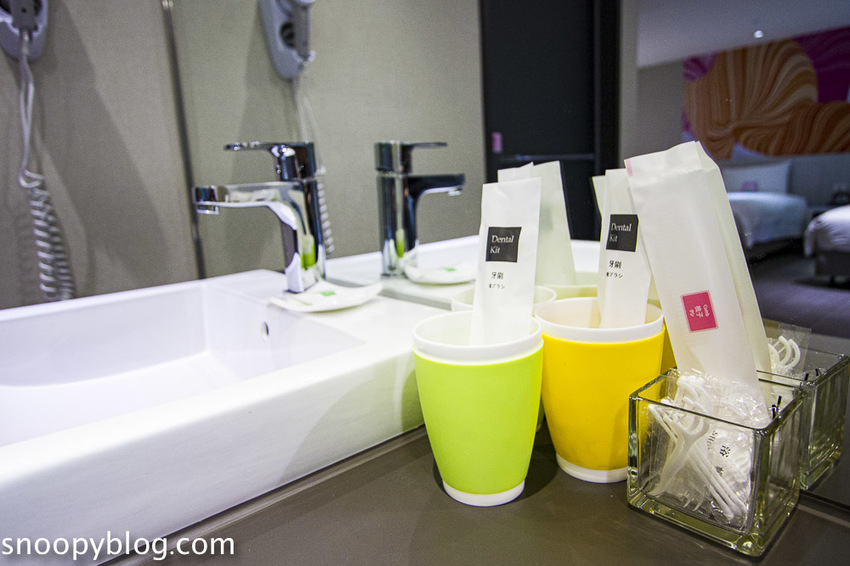 萬華住宿｜禾順商旅～近龍山寺與捷運站，一秒到艋舺夜市與華西街夜市，週邊美食與景點超豐富