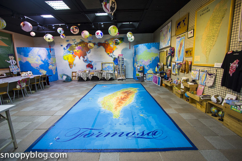 【台北景點】萬華景點｜慢旅.地圖空間｜大輿出版社～DIY熱縮片、地圖文創商品，寓教於樂親子景點