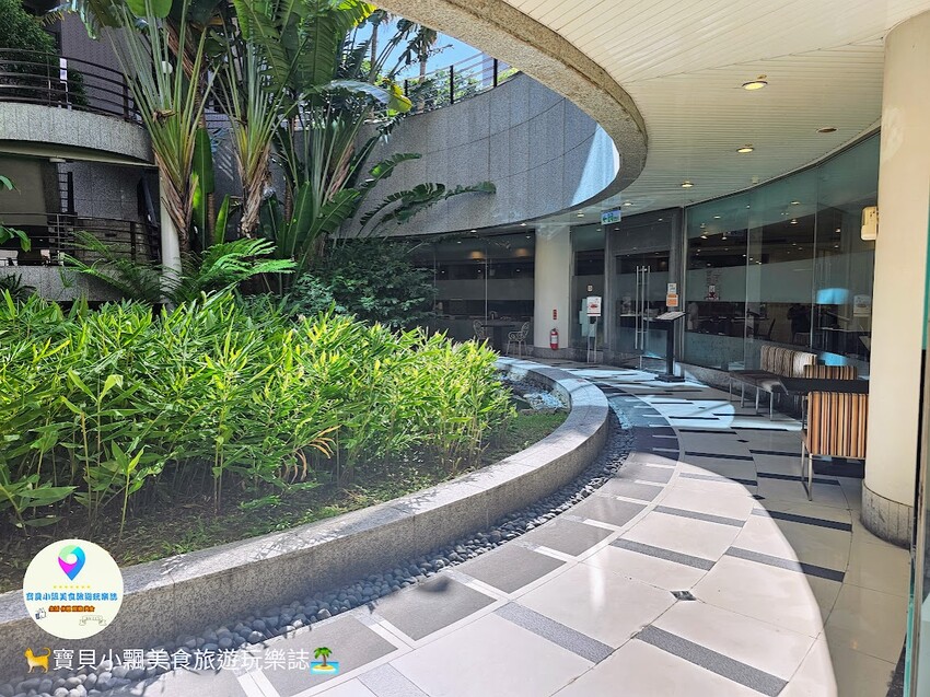 [食]台北 脆皮櫻桃烤鴨人人愛 一鴨兩吃滿足您挑剔的味蕾 福華國際文教會館 風尚咖啡廳