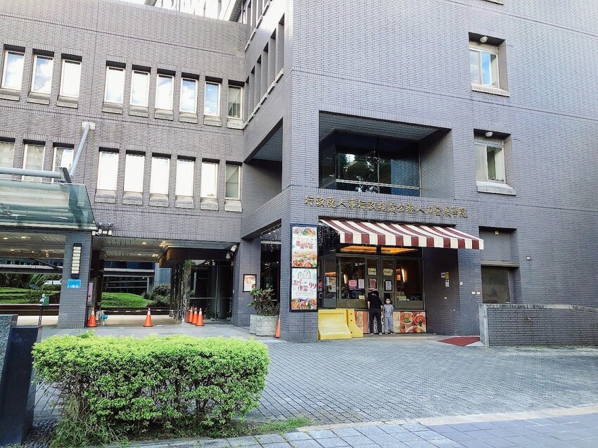 [食]台北 外帶外送 讓foodpanda幫你送 主廚五星便當 多道特製主餐 餐餐口齒留香 foodpanda預約外帶 還有超值特價折扣喔~ 公務人力發展學院福華文教會館