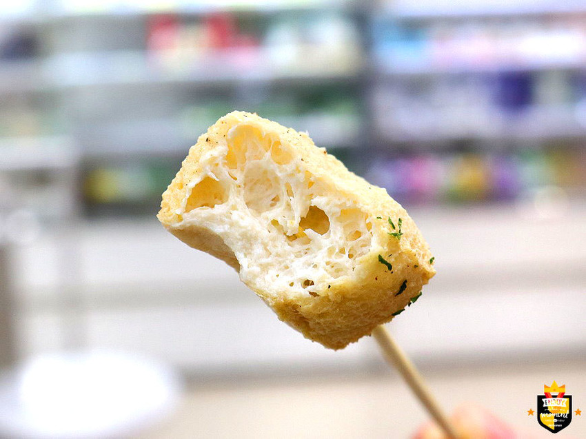 台南雞排／限量供應只賣平日／嚴選食材現點現炸／獨家香料醃漬／在地人私藏口袋名單／沒吃會想念吃過會懷念／學生族的回憶