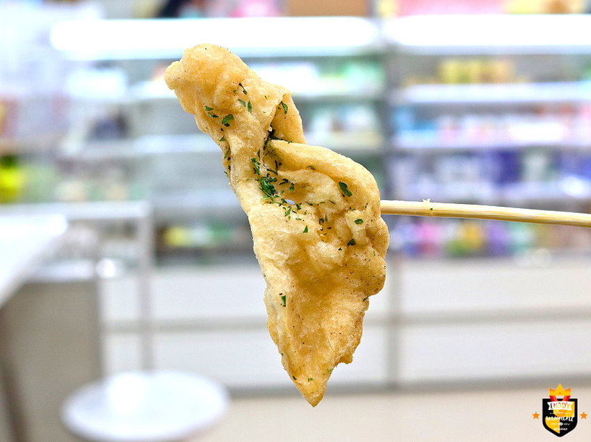 台南雞排／限量供應只賣平日／嚴選食材現點現炸／獨家香料醃漬／在地人私藏口袋名單／沒吃會想念吃過會懷念／學生族的回憶