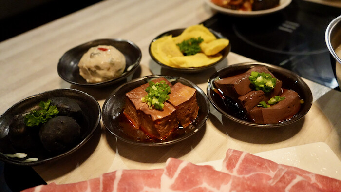 [台中] 鍋好日｜台中火車站美食推薦，新時代餐廳～平日只要228元火鍋吃到飽！