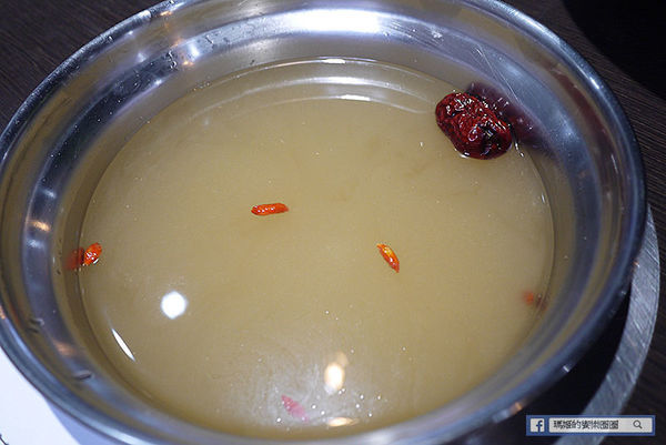 內湖涮涮鍋【東湖涮涮鍋】高CP值頂級肉品+好風味湯頭/東湖站吃到飽火鍋/東湖美食/明治冰淇淋爆米花吃到飽