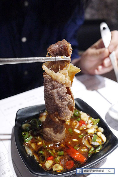 內湖涮涮鍋【東湖涮涮鍋】高CP值頂級肉品+好風味湯頭/東湖站吃到飽火鍋/東湖美食/明治冰淇淋爆米花吃到飽