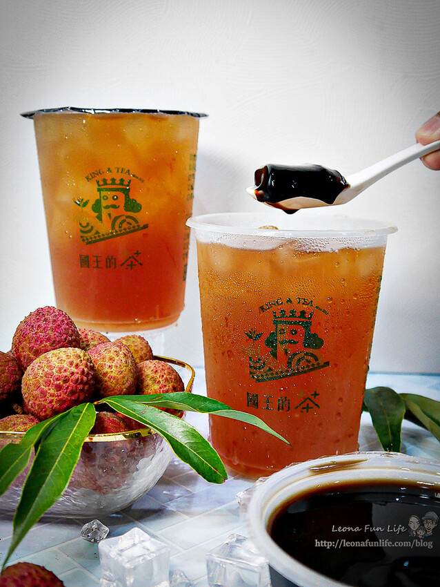 荔枝手搖飲胖胖杯暢飲好消暑!國王的茶新品上市-貴妃荔枝紅茶/烏龍/冰茶果香四溢,喝得到果肉的好味道|台中