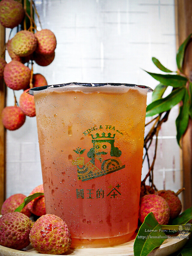 荔枝手搖飲胖胖杯暢飲好消暑!國王的茶新品上市-貴妃荔枝紅茶/烏龍/冰茶果香四溢,喝得到果肉的好味道|台中