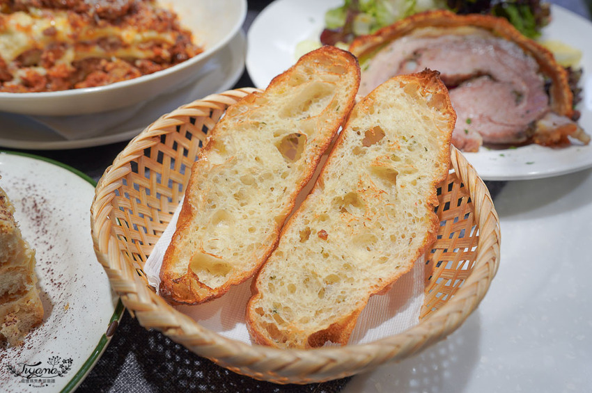 金窯義式料理+路易奇別樓》高雄大立美食街最強黃金角落「精緻包廂空間」,揪好友”義”起吃美食!! @緹雅瑪 美食旅遊趣 金窯義式料理+路易奇別樓》高雄大立美食街最強黃金角落「精緻包廂空間」,揪好友”義”起吃美食!! @緹雅瑪 美食旅遊趣