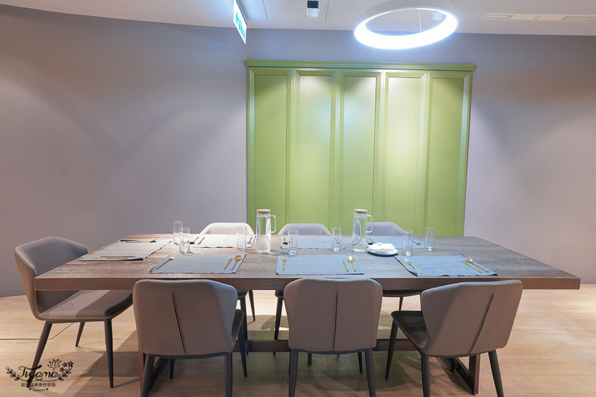 金窯義式料理+路易奇別樓》高雄大立美食街最強黃金角落「精緻包廂空間」,揪好友”義”起吃美食!! @緹雅瑪 美食旅遊趣 金窯義式料理+路易奇別樓》高雄大立美食街最強黃金角落「精緻包廂空間」,揪好友”義”起吃美食!! @緹雅瑪 美食旅遊趣