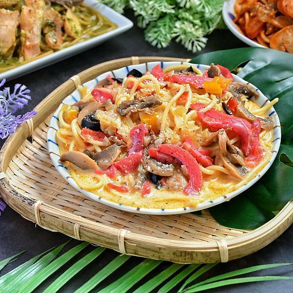 【外帶美食】快樂花園義麵坊，蘆洲必吃美食，外帶料理包口味神還原，疫情期間減少出門的法寶，懶人也能變成大廚，網購宅配美食